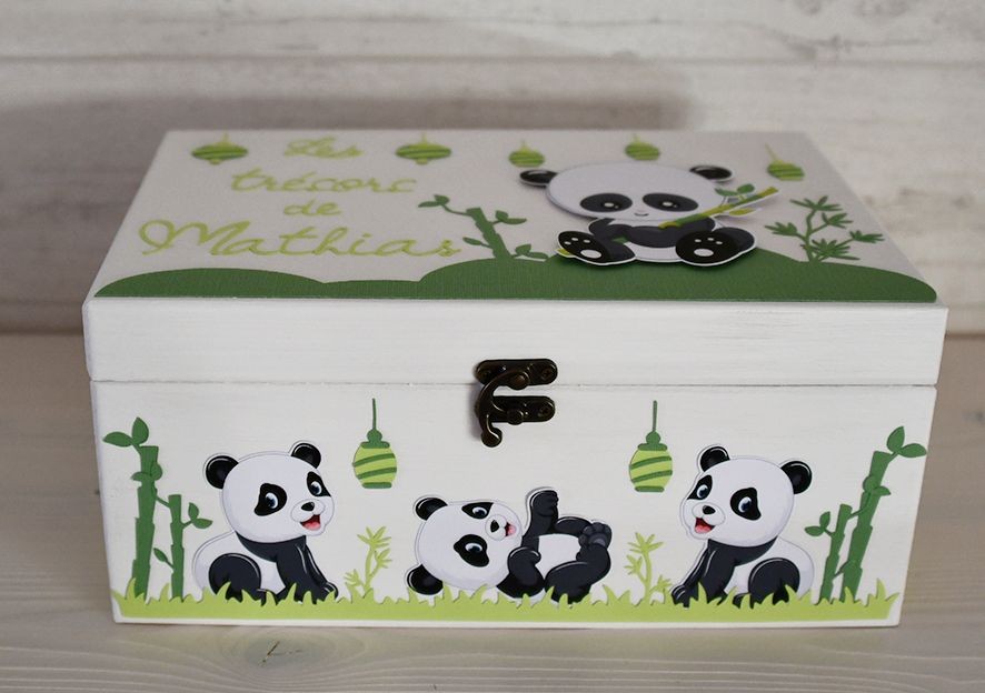 bébé pandas jouant avec une boîte cadeau de noël 1361030 Art