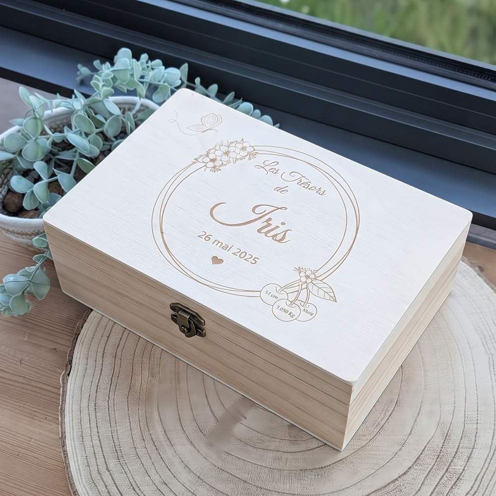 Boîte naissance en bois personnalisée, cerises