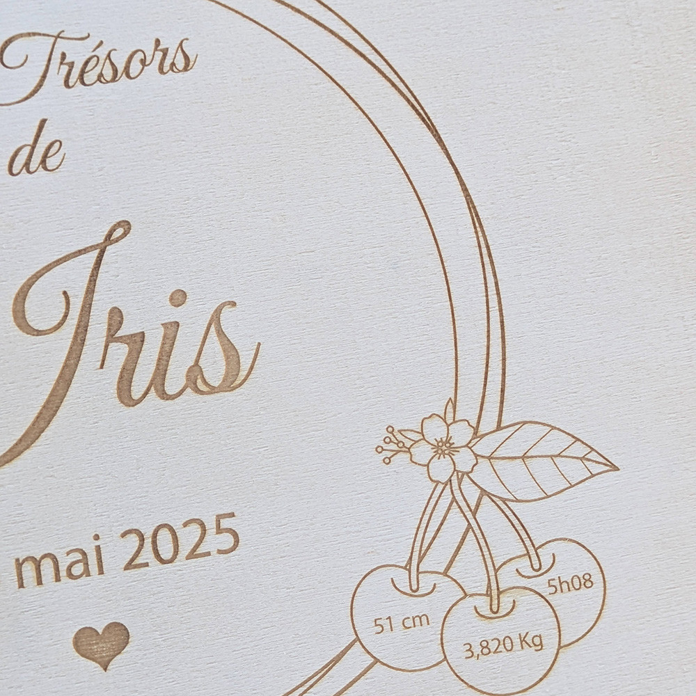 Boîte naissance en bois personnalisée, cerises