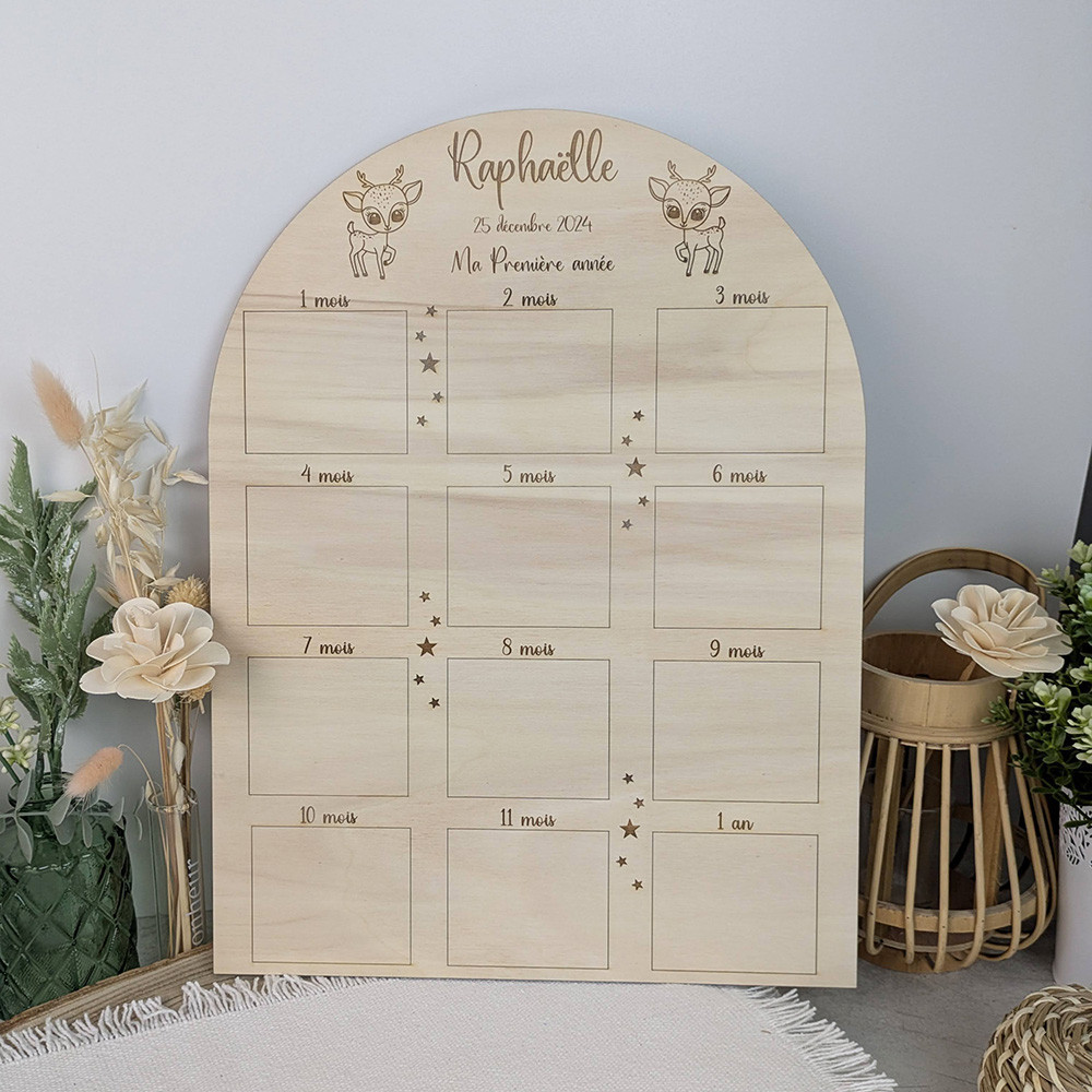 Affiche de naissance en bois personnalisée, biche